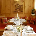 Landgasthof Und Weisser Lowe