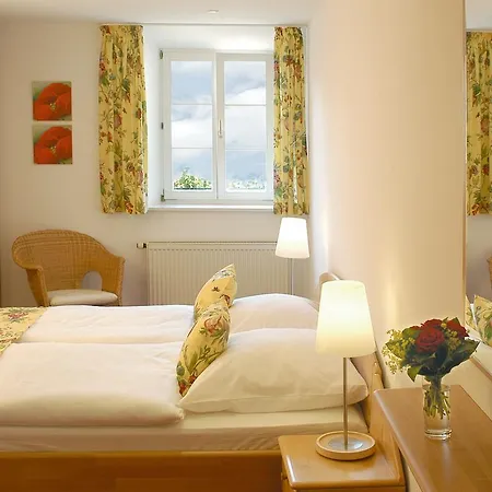 Landgasthof Und Weisser Lowe Отель