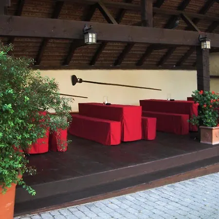 Landgasthof Und Weisser Lowe فندق 3*
